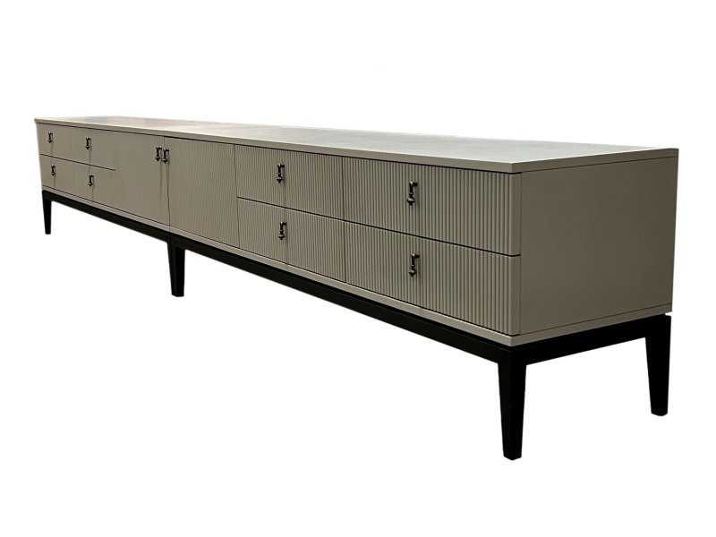 F1｜路加｜電視櫃